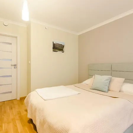 Central Penthouse With Terrace Краків Екстер'єр фото