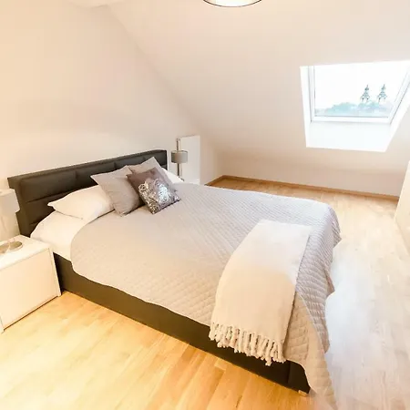 Central Penthouse With Terrace Краків Екстер'єр фото