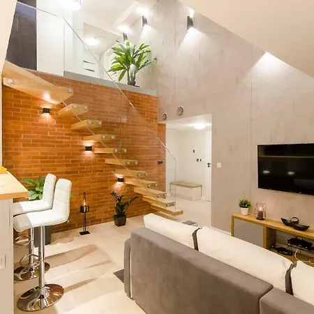Central Penthouse With Terrace Краків Екстер'єр фото