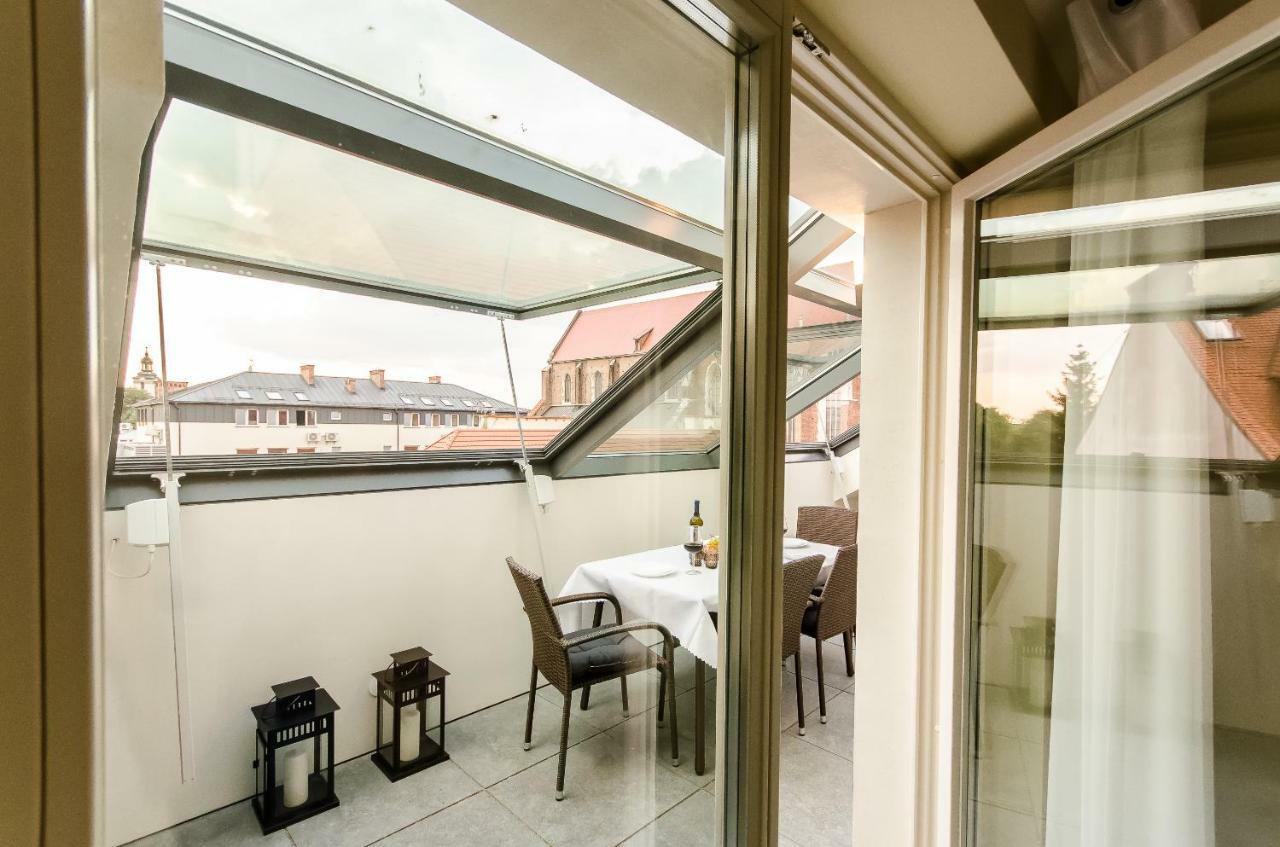 Penthouse With Terrace * Krasków